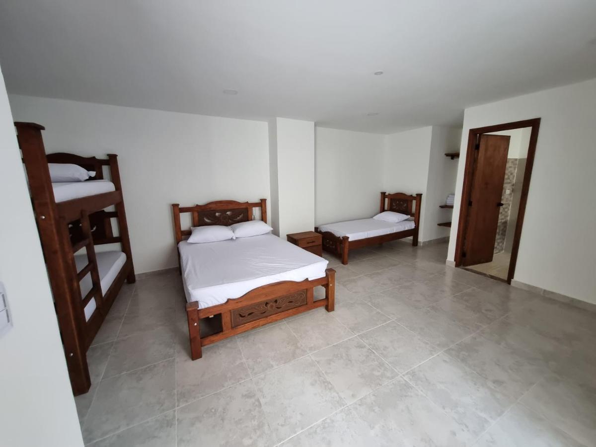Hotel Antonella Plaza Pinchote Exterior photo