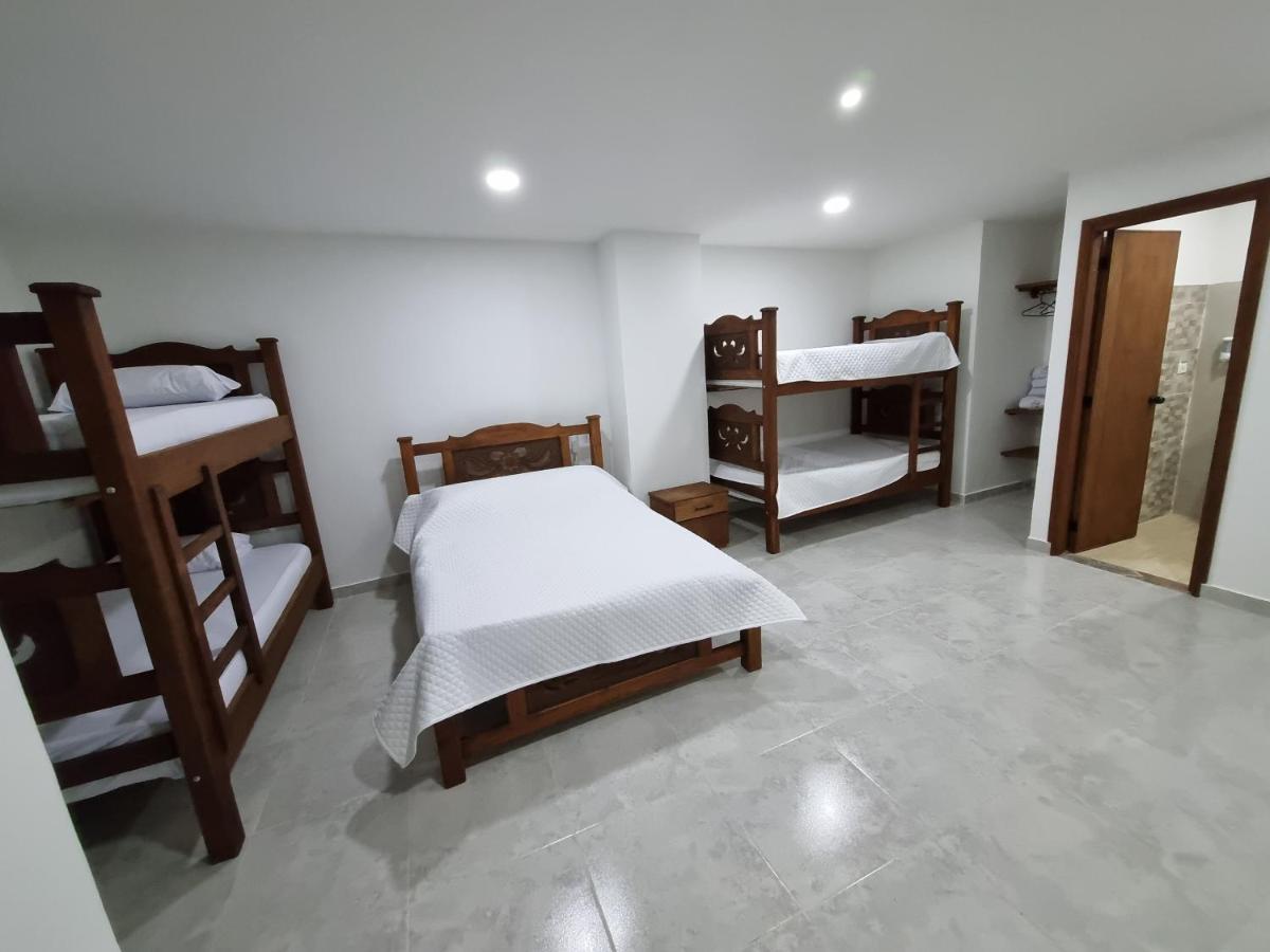 Hotel Antonella Plaza Pinchote Exterior photo